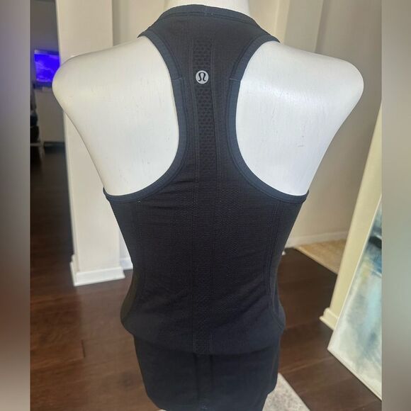 Lululemon Swiftly Black Women’s Tank Top 4 - Picture 3 of 4